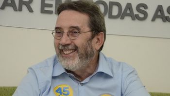 Rogério agradece votação e diz que vai se dedicar à campanha de Aécio