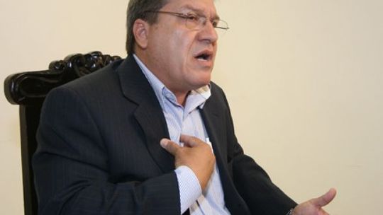 Prefeito e vice de Várzea Grande são cassados pela Justiça