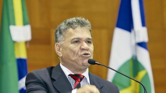 Pé direito: Barreto tem bom início como líder do Governo.