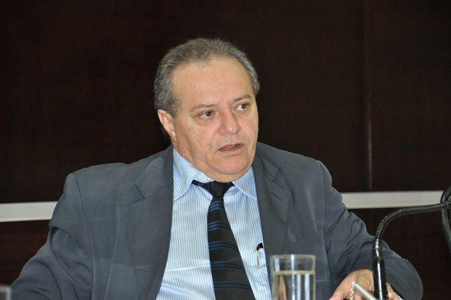 Fulô (PMDB) mantém apoios e pode voltar à presidência da Câmara Municipal