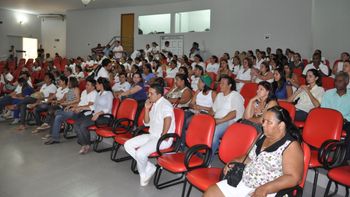 Enfermeiros em greve vão à Câmara em busca de apoio dos vereadores