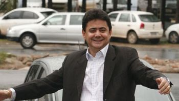 Mesmo com bens bloqueados, Eder Moraes leva vida suntuosa bancada por 'amigos'
