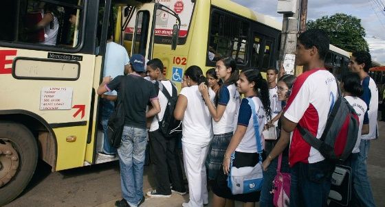 Transporte coletivo ainda não entrou na pauta de discusões dos candidatos a prefeito