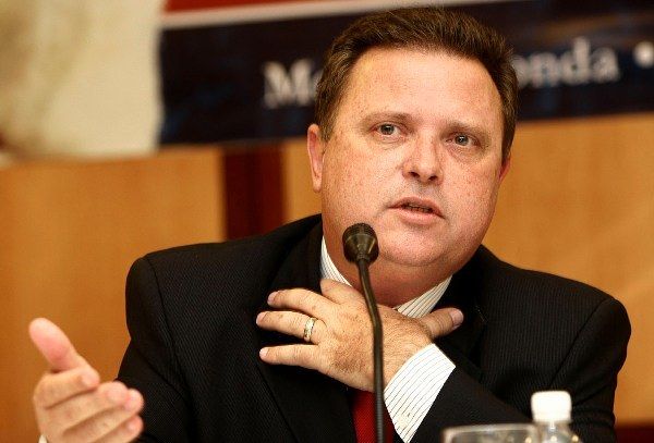 Blairo volta a falar em deixar PR e migrar para o PMDB