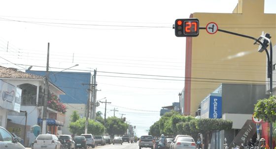 Caos no Trânsito: Despertar tardio da Câmara pode melhorar projeto de fiscalização eletrônica 