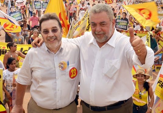 Percival comemora com funcionários de empresas o alto índice de aprovação em pesquisa
