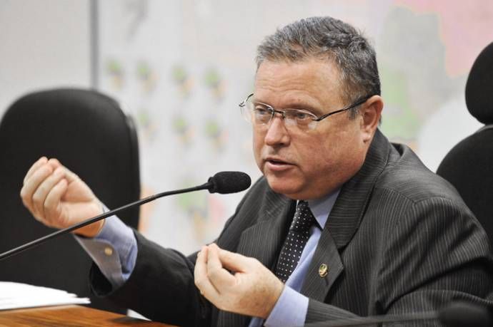 Depois de anos apoiando Dilma, Blairo ensaia discurso de oposição