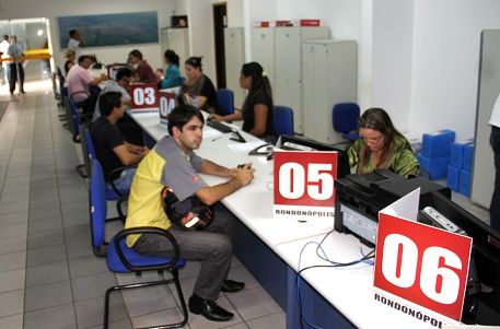 Servidor concursado ganha mais que o dobro que os contratados na Prefeitura de Rondonópolis