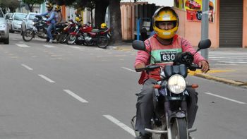 Mauro Campos propõe mudança na lei do moto táxi para beneficiar categoria