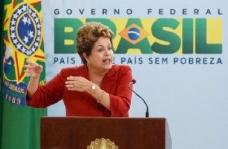 Em ato de campanha, Dilma defende novo ciclo de desenvolvimento para o país