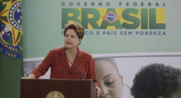 Dilma sanciona lei que inibe criação de partidos