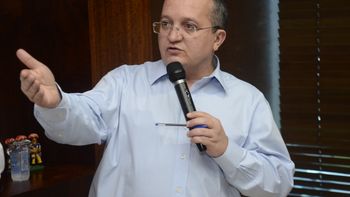 Taques diz que na crise é melhor dar os lenços para que outros chorem