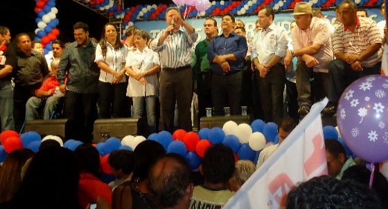 Campanha pela reeleição de Ananias Filho (PR) e Valéria Bevilácqua (PMDB) foi lançada ontem