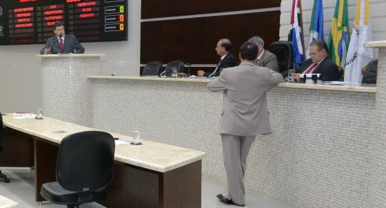 Câmara autoriza Prefeitura a remanejar mais de R$ 2,5 milhões e cria distrito da Vila Aurora