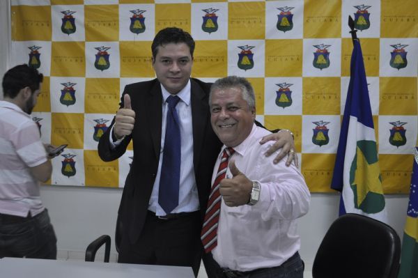 Mendes escolhe sobrinho de ex-governador como seu líder na Câmara de Cuiabá