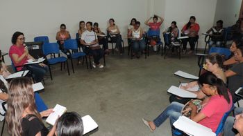 Enfermeiras participam de roda de conversa sobre  Saúde da Mulher
