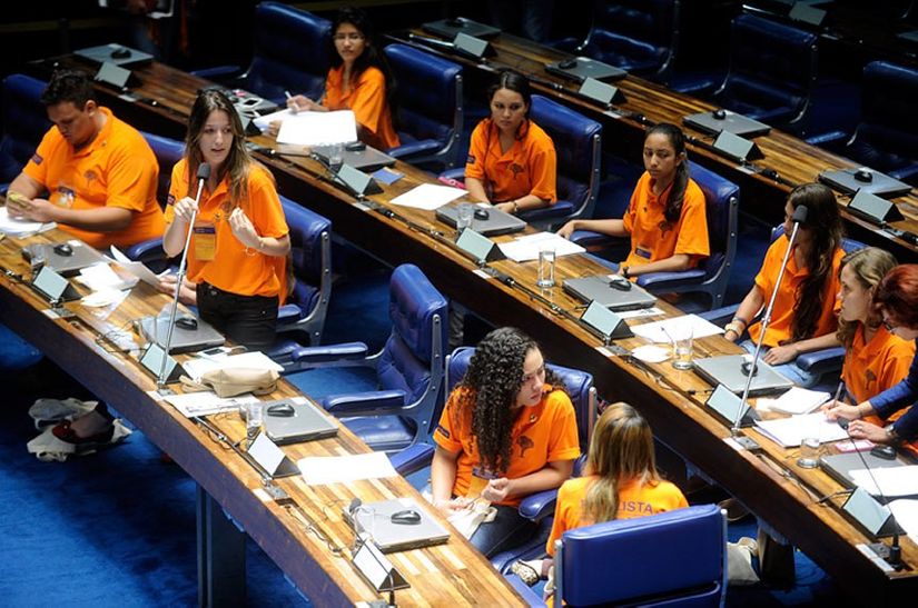 Senado pode transformar em leis sugestões de estudantes