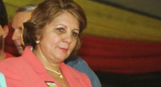 Políticos e populares pararam para dar último adeus à ex-primeira dama Isabel Campos