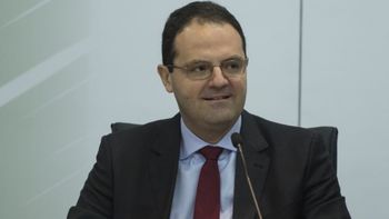 Ministro volta atrás e nega mudança no cálculo do salário mínimo
