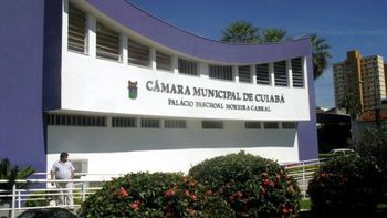 Câmara de Cuiabá move ação contra aumento de 25% no IPTU 
