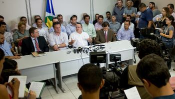 Mais cinco são anunciados para compor primeiro escalão de Taques; governador diz que não tem pressa