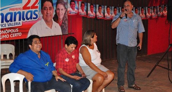 Ananias Filho (PR) faz reunião com esportistas e anuncia construção de complexo esportivo