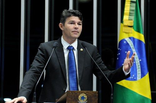 José Medeiros reclama dos efeitos do ajuste fiscal no setor produtivo