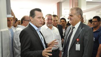 Governador anuncia construção de 20 leitos de UTI e verba para Paulo de Tarso