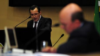 Decisão de 'blindar' Silval contra STJ piora credibilidade da ALMT junto a opinião pública