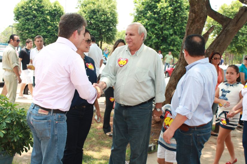 Mauro Mendes vota e lamenta os 'acontecimentos' do segundo turno
