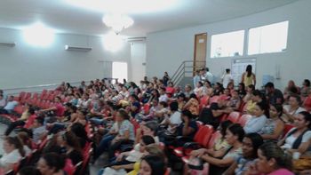 Agentes de Saúde lotam galerias da Câmara e cobram apoio dos vereadores contra demissões