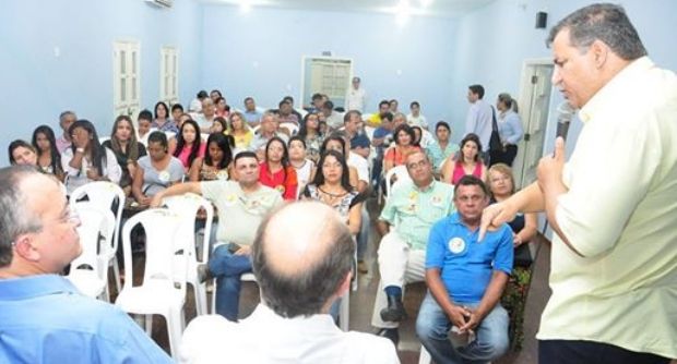 Reginaldo Santos se reúne com lideranças do PPS e reafirma desejo de ser 'deputado municipalista'