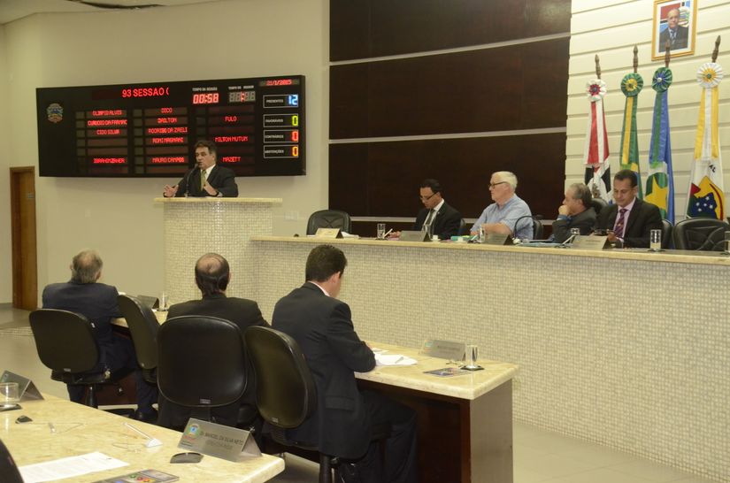Posse de suplentes na Câmara ainda depende de discussão entre partidos