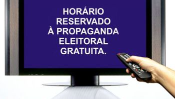 Baixaria: Candidato usa anão e manipula sentimento religioso para atacar adversarios