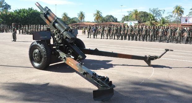 18º GAC comemora Dia da Artilharia com salva de tiros