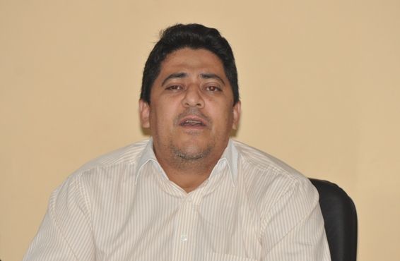 Eminência parda: Ananias volta a atuar nos bastidores e tumultua legislativo municipal