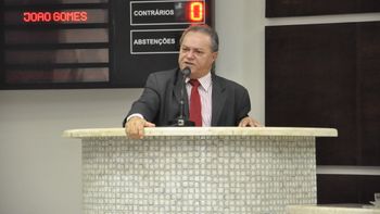 Fulô faz duro discurso contra o governador