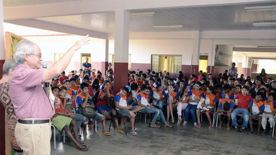 Escola Bonifácio Sachetti promove homenagem ao patrono; família ...