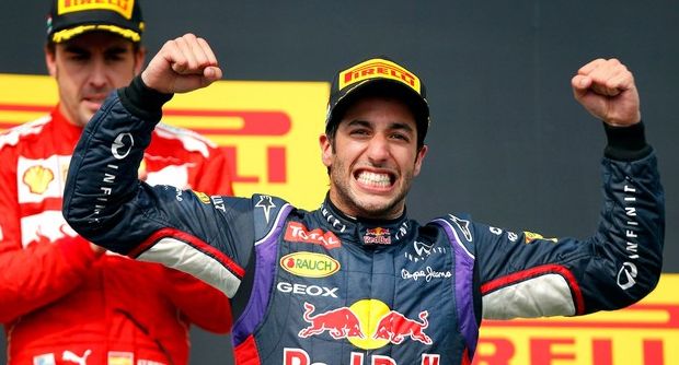 Ricciardo revela "susto" e nega vitória por Safety Car: "Tive que ir para cima"