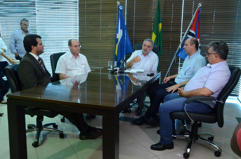 Rotativo atende interesses de CDL e de Acir, mas gera desgaste para executivo