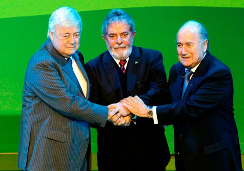 Blatter diz que Cuiabá, como sede da copa 2014 foi uma exigência de Lula