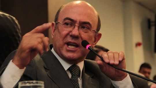 Mistério: Polícia investiga origem de bomba encontrada na fazenda de José Riva (PSD)