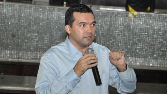 Diante da omissão dos políticos, promotor pede socorro à sociedade