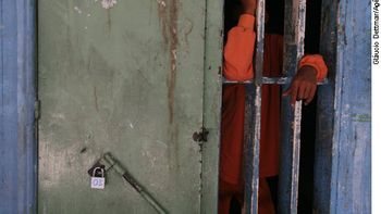 CCJ do Senado debate propostas de redução da maioridade penal