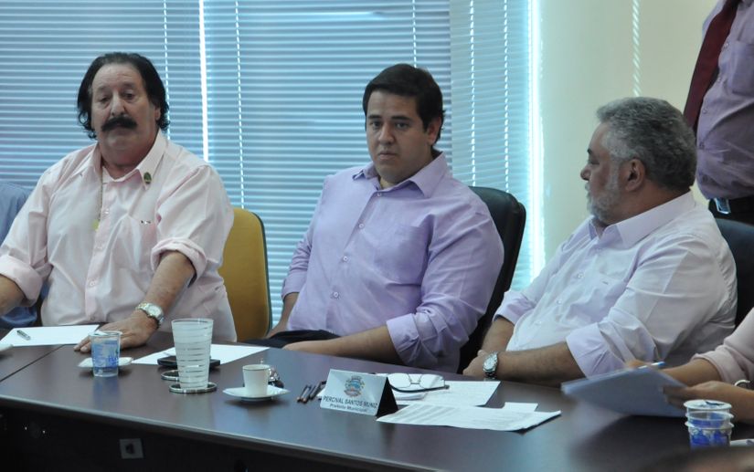 Ibrahim chama vereadores da região à apoiarem iniciativa de prefeitos para reverter cortes na saúde