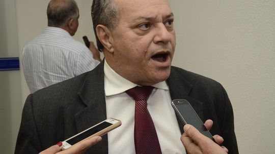 Vereador assume 'paternidade' de rádio da Câmara