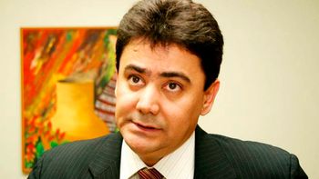 Eder Moraes deixa a prisão, não fala com a imprensa e é mistério na eleição