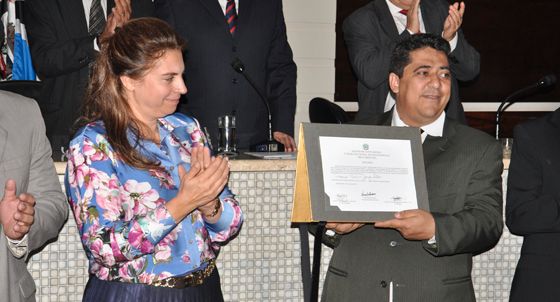 Ananias descarta problemas e diz que dinamismo da vice-prefeita é 'ponto a favor'