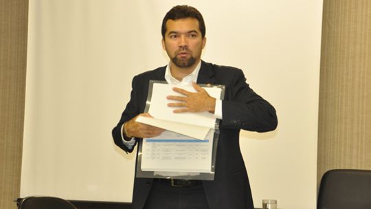 Novo projeto eleitoral faz vereadores pensarem