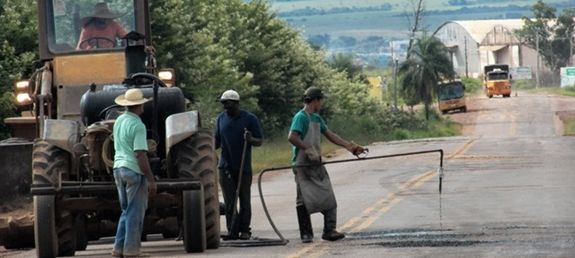 Rodovias em péssimas condições devem ser cuidadas, comenta Silval